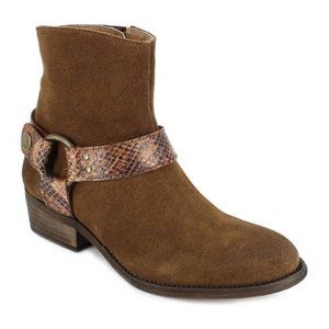 NIB Artisan by ZIGI Layza Brown Suede Bootie 8 NEW